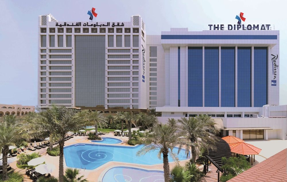 undefined The Diplomat Radisson BLU Hotel, Residence & Spa 5