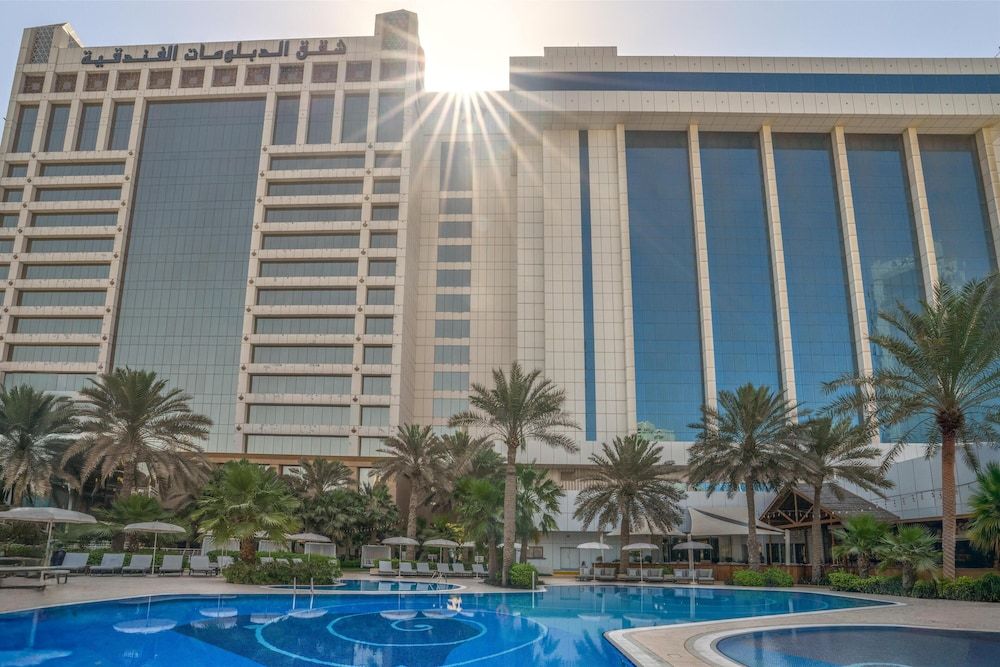 undefined The Diplomat Radisson BLU Hotel, Residence & Spa 7