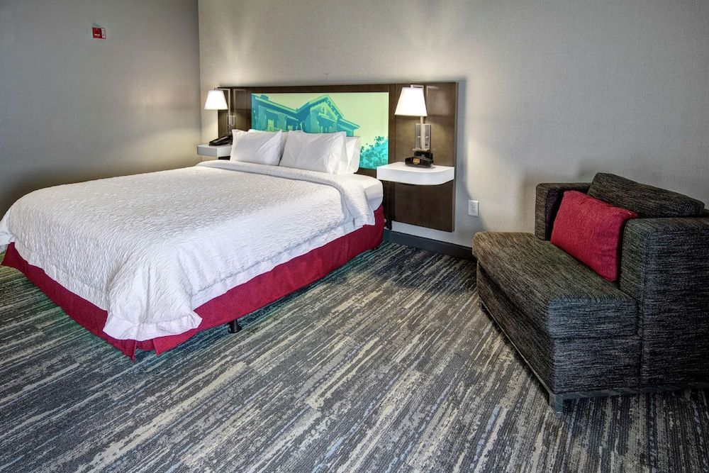 Room, 1 King Bed, Accessible