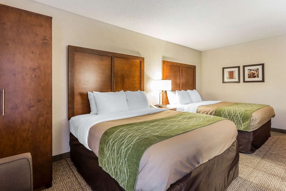 Standard Room, 2 Queen Beds, Non Smoking