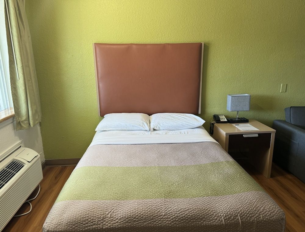 Deluxe Room, 1 Double Bed, Non Smoking, Refrigerator & Microwave