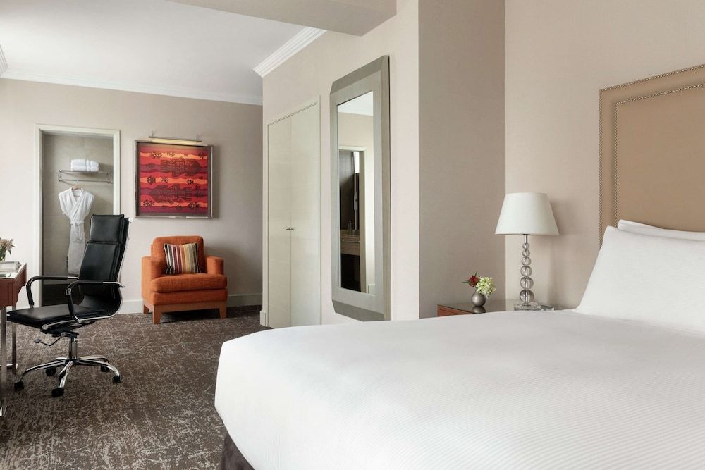 Junior Suite, 1 King Bed