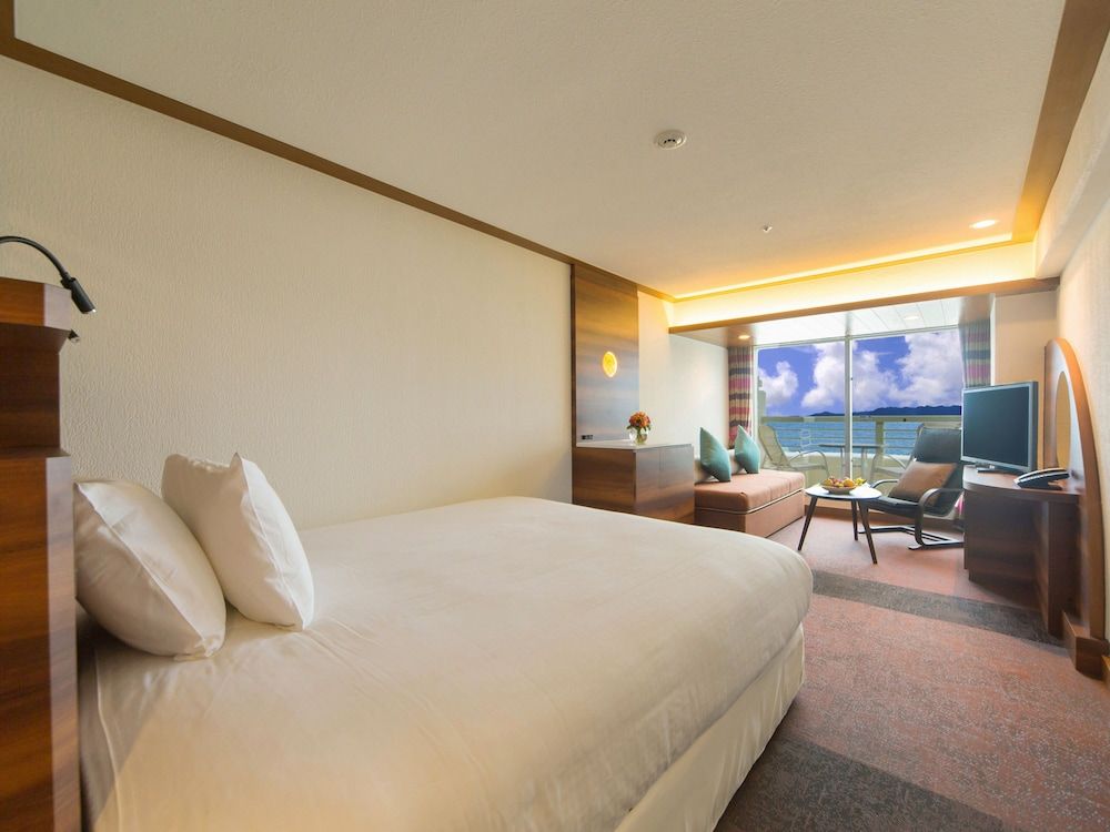 Double Room Ocean View 1 Double & 1Bed (Main Tower) PKG