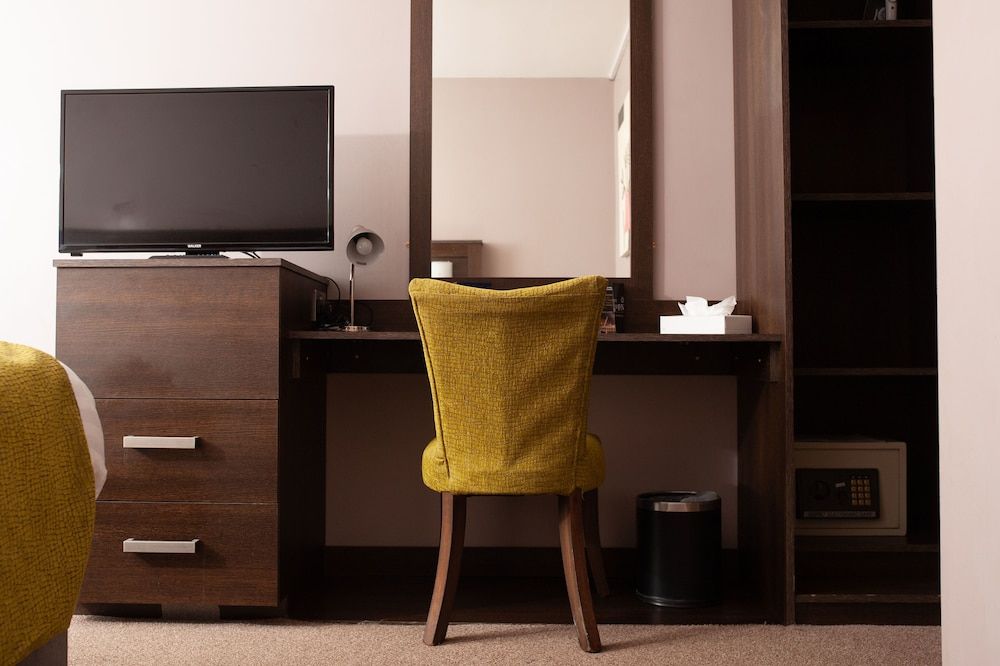 Waterfoot Hotel Standard Double Room 5