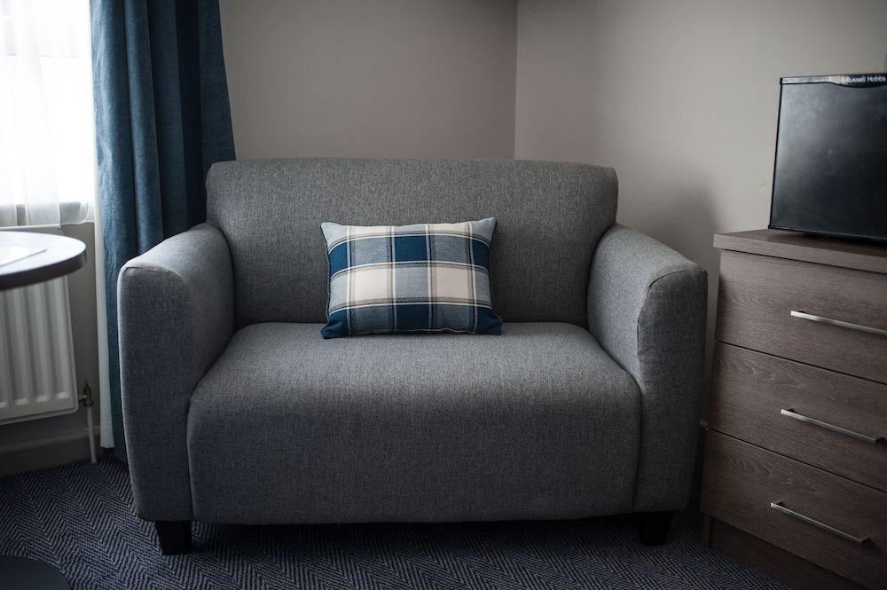 Waterfoot Hotel Family Room 7