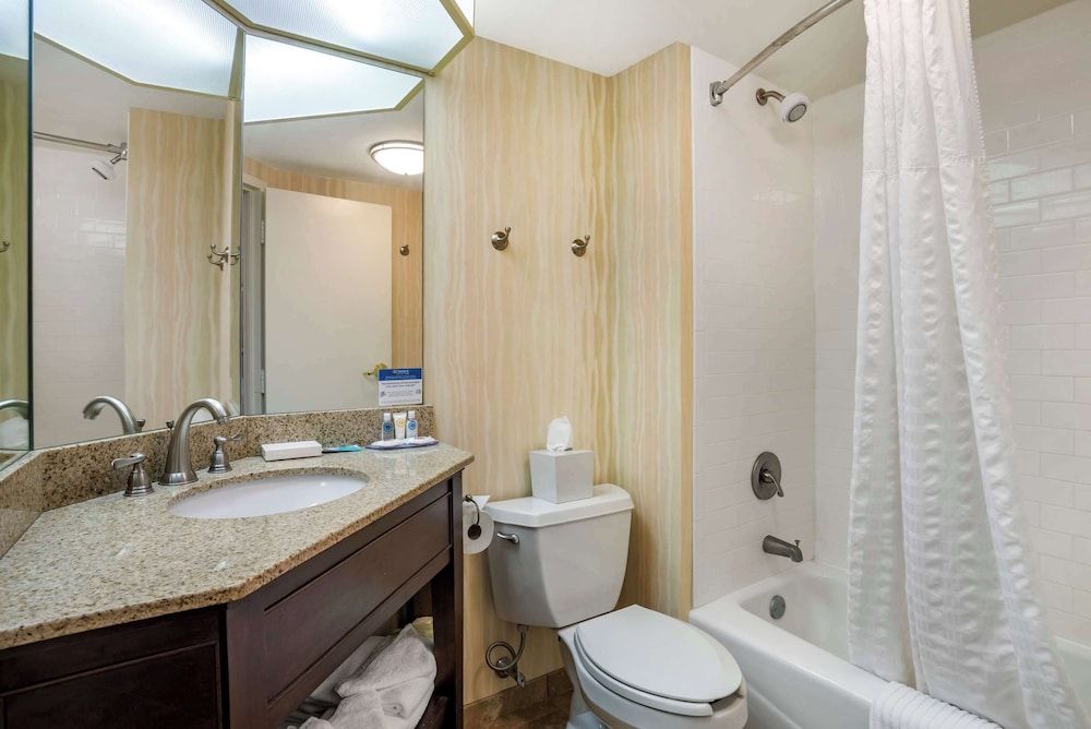 undefined Comfort Inn & Suites Newark - Wilmington 2