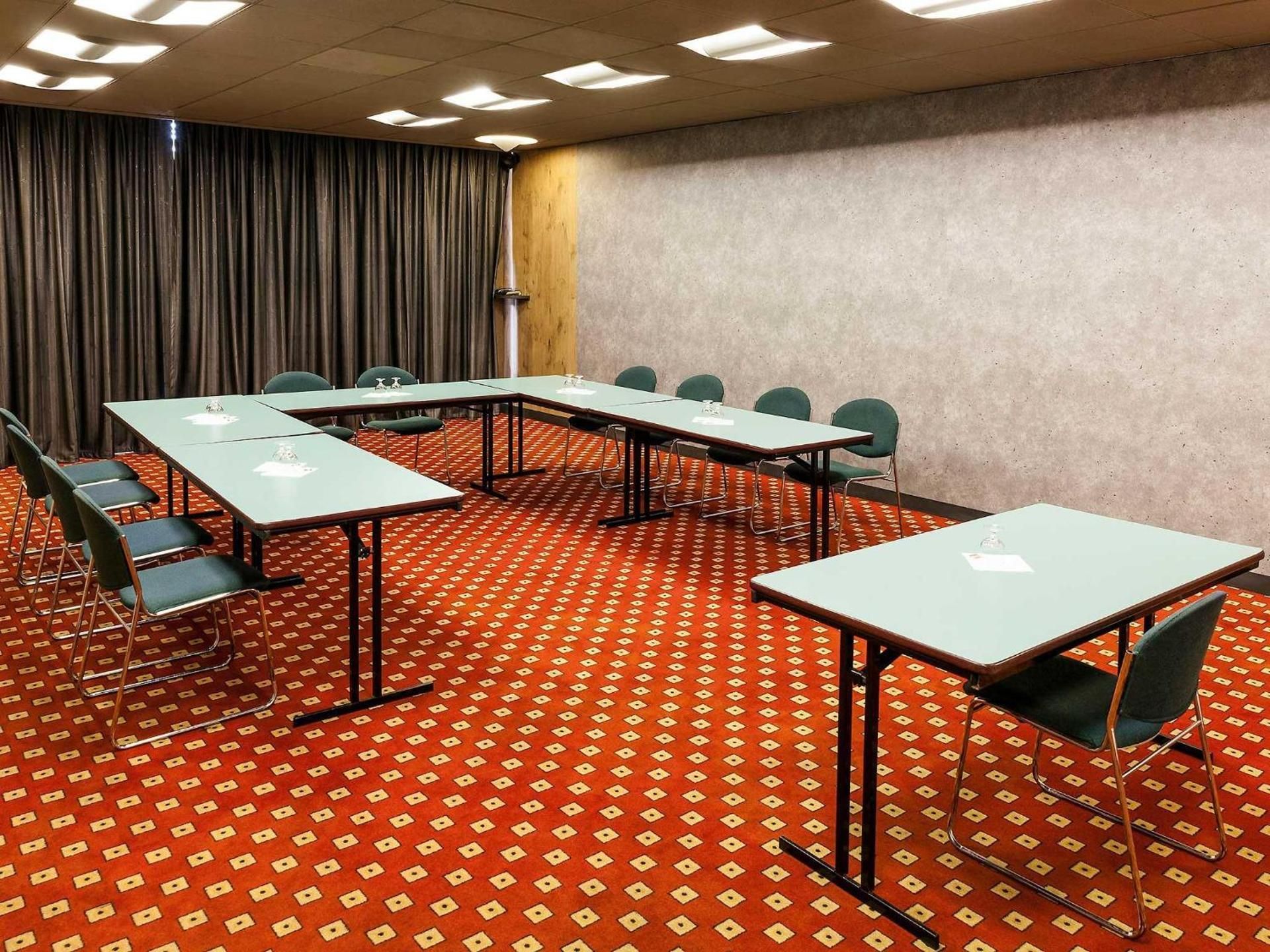 Ibis Douala