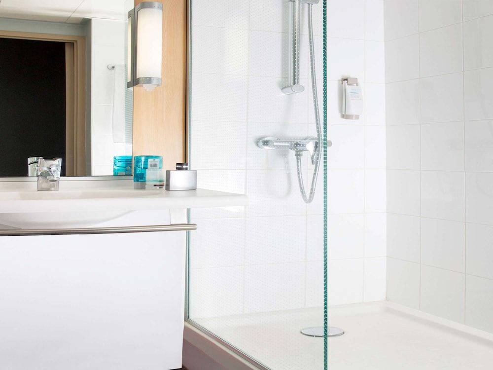 ibis Lyon Gerland Musée des Confluences Standard Room, 1 Double Bed 6