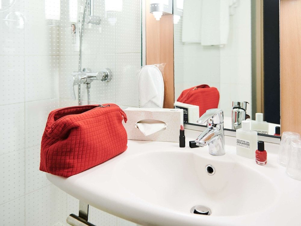 ibis Lyon Gerland Musée des Confluences Standard Room, 1 Double Bed 4