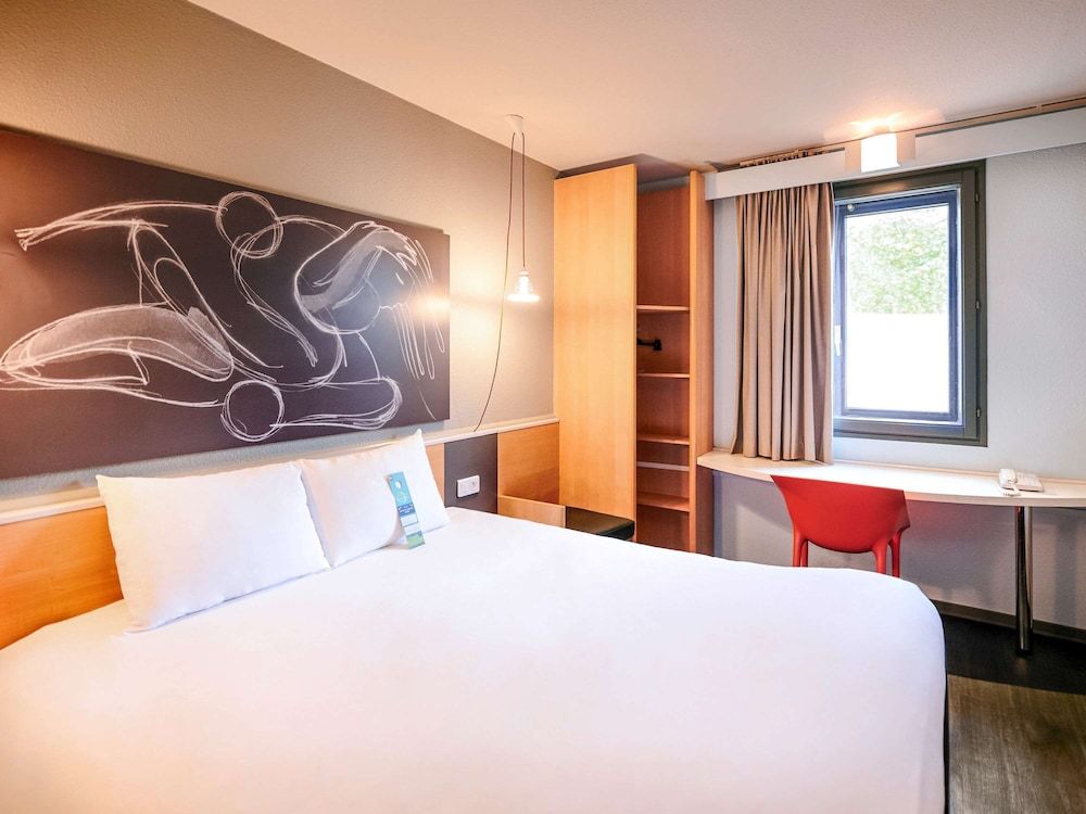 undefined ibis Lyon Gerland Musée des Confluences 3