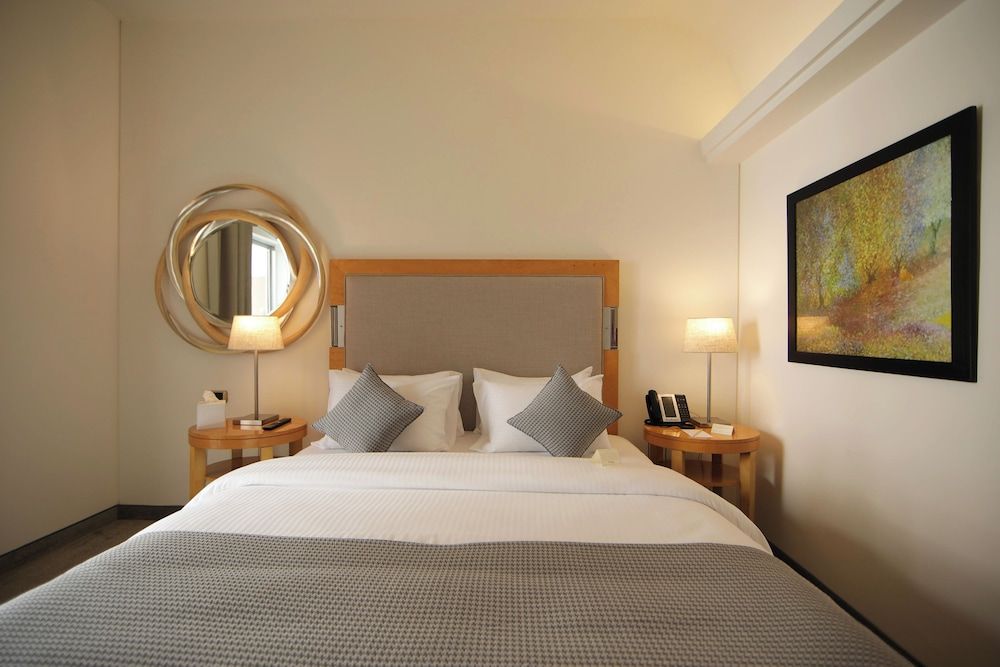 Classic Single Room, City View