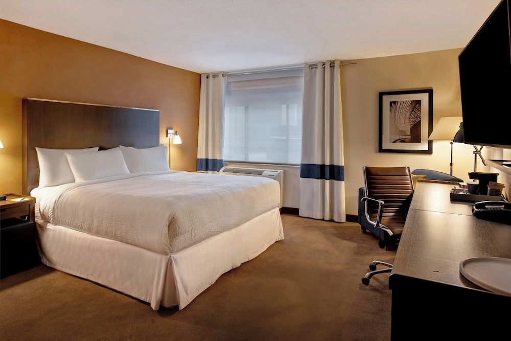 Room, 1 King Bed, Tower