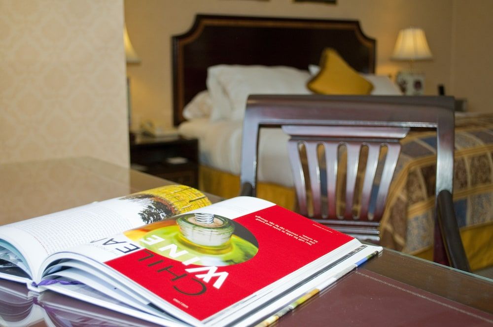 Park Plaza Santiago Standard Room, 1 King Bed 4