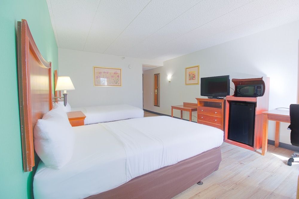 Room, 2 Double Beds, Kitchenette