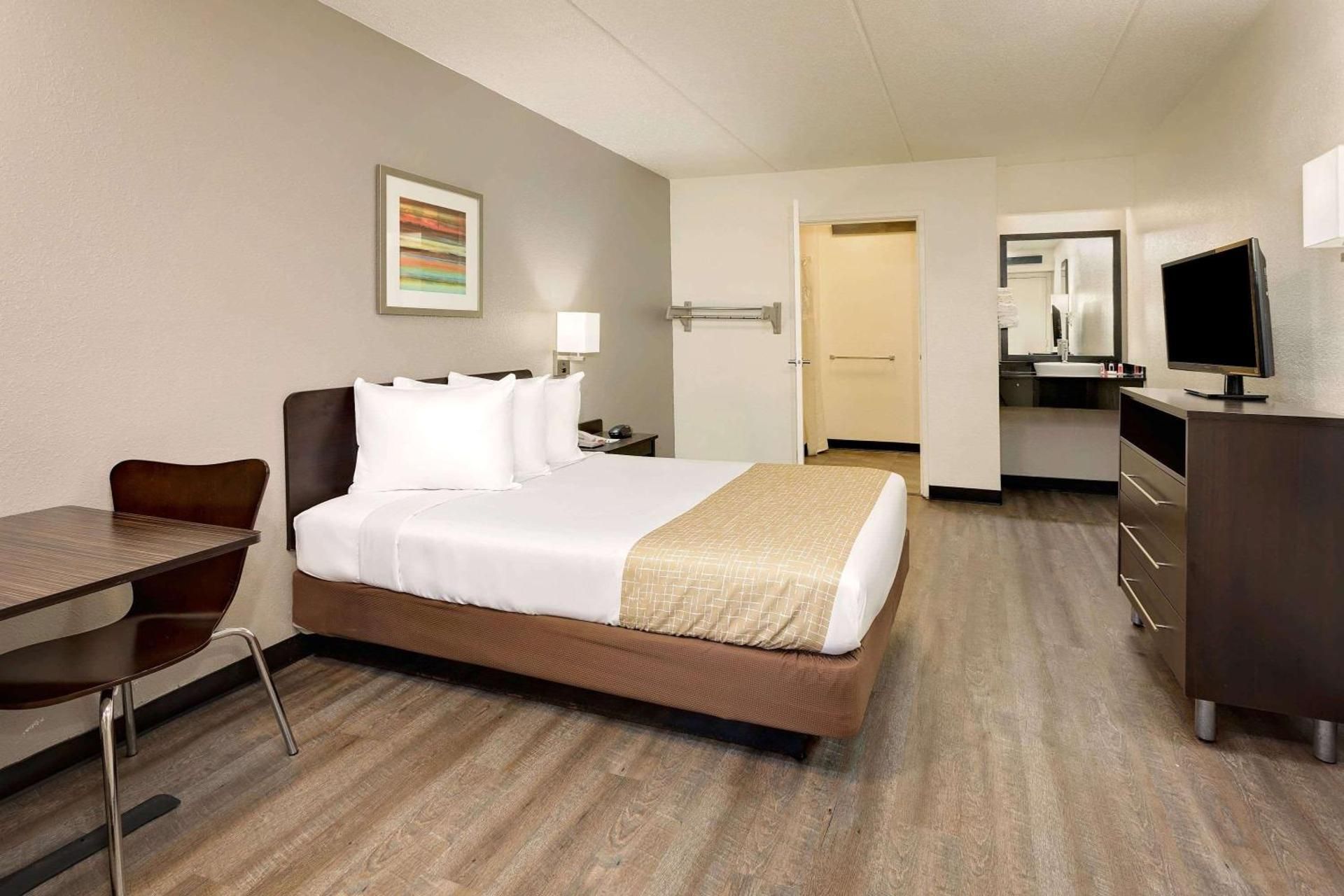 1 Double Bed Accessible Room Non-Smoking