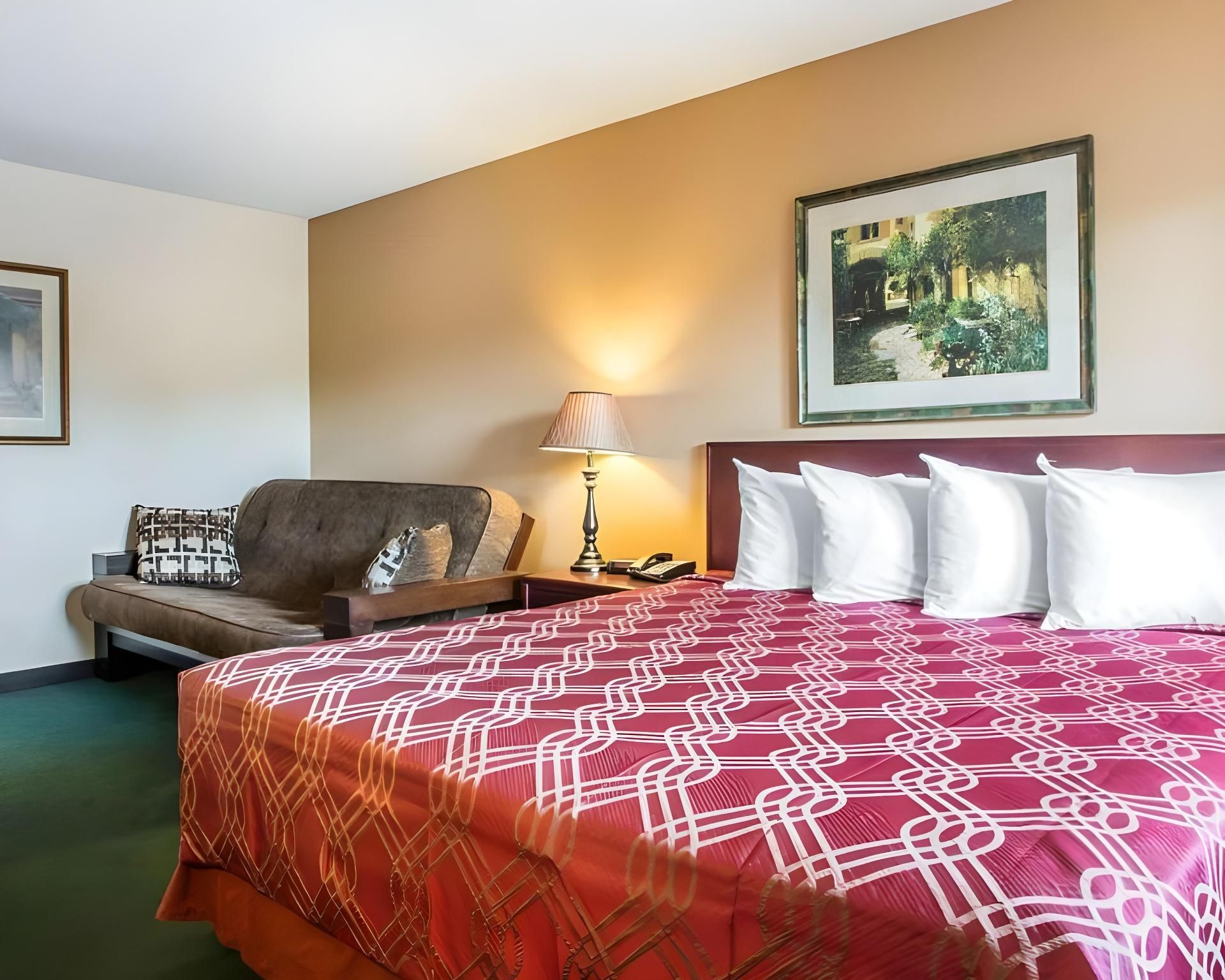 1 King Bed, Suite, Nonsmoking
