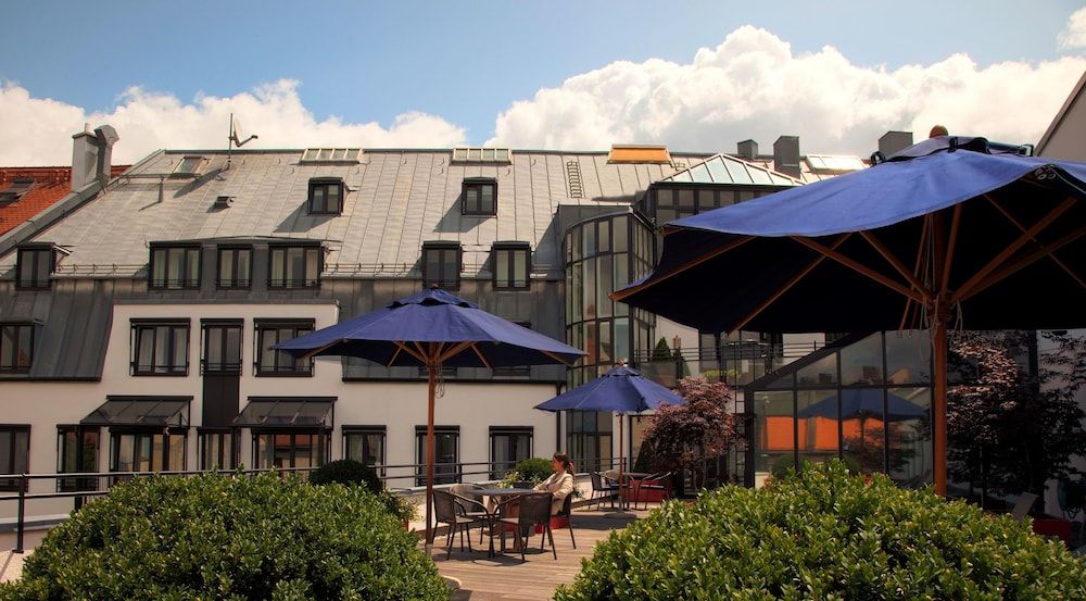 undefined Hotel München Palace 8