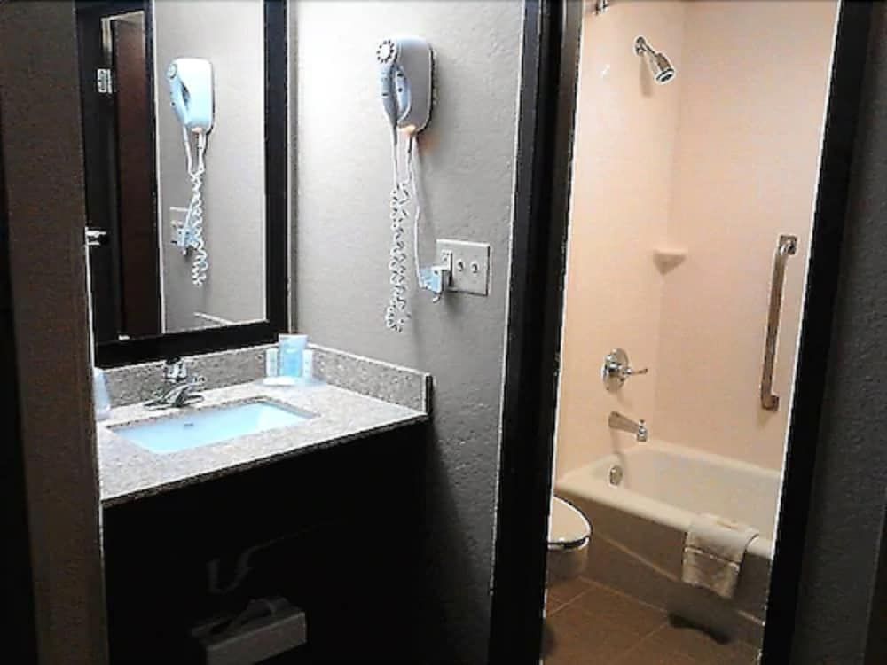 Standard Studio Suite, 1 Queen Bed with Sofa bed, Non Smoking