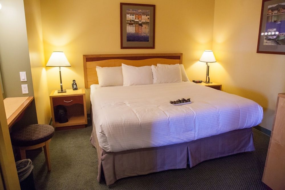 Suite, Jetted Tub, 1 King Bed