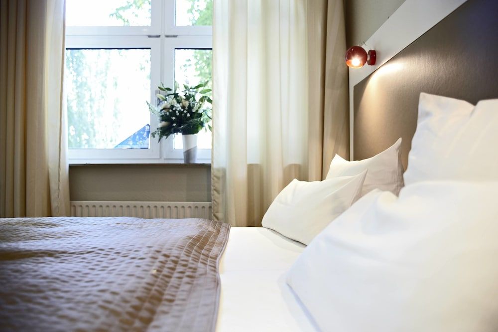 Comfort Room, 2 Twin Beds, Bathtub
