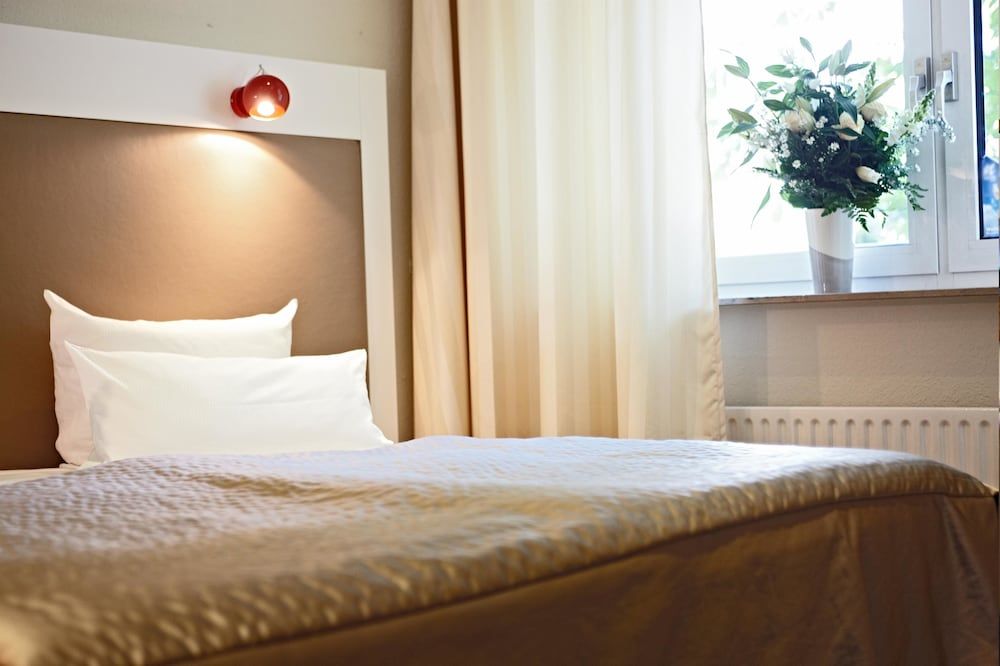 undefined Hotel Domicil Hamburg by Golden Tulip 2