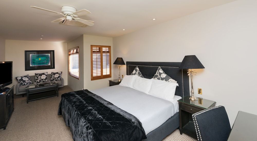 Millennium Resort Manuels Standard Queen Pool View 2