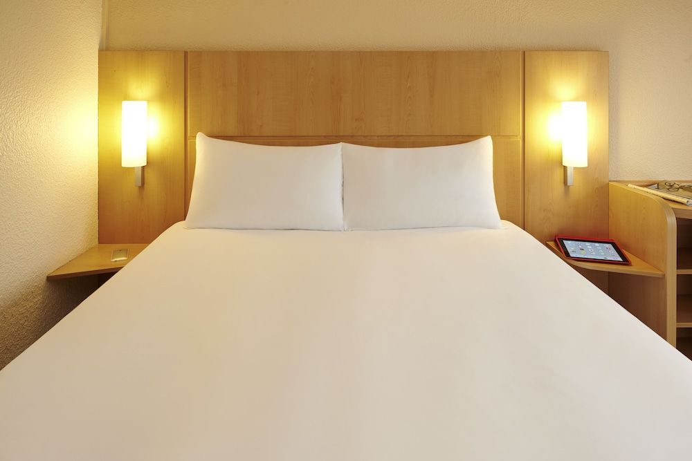 Ibis Marseille Centre Gare Saint Charles Standard Room, 1 Double Bed 6