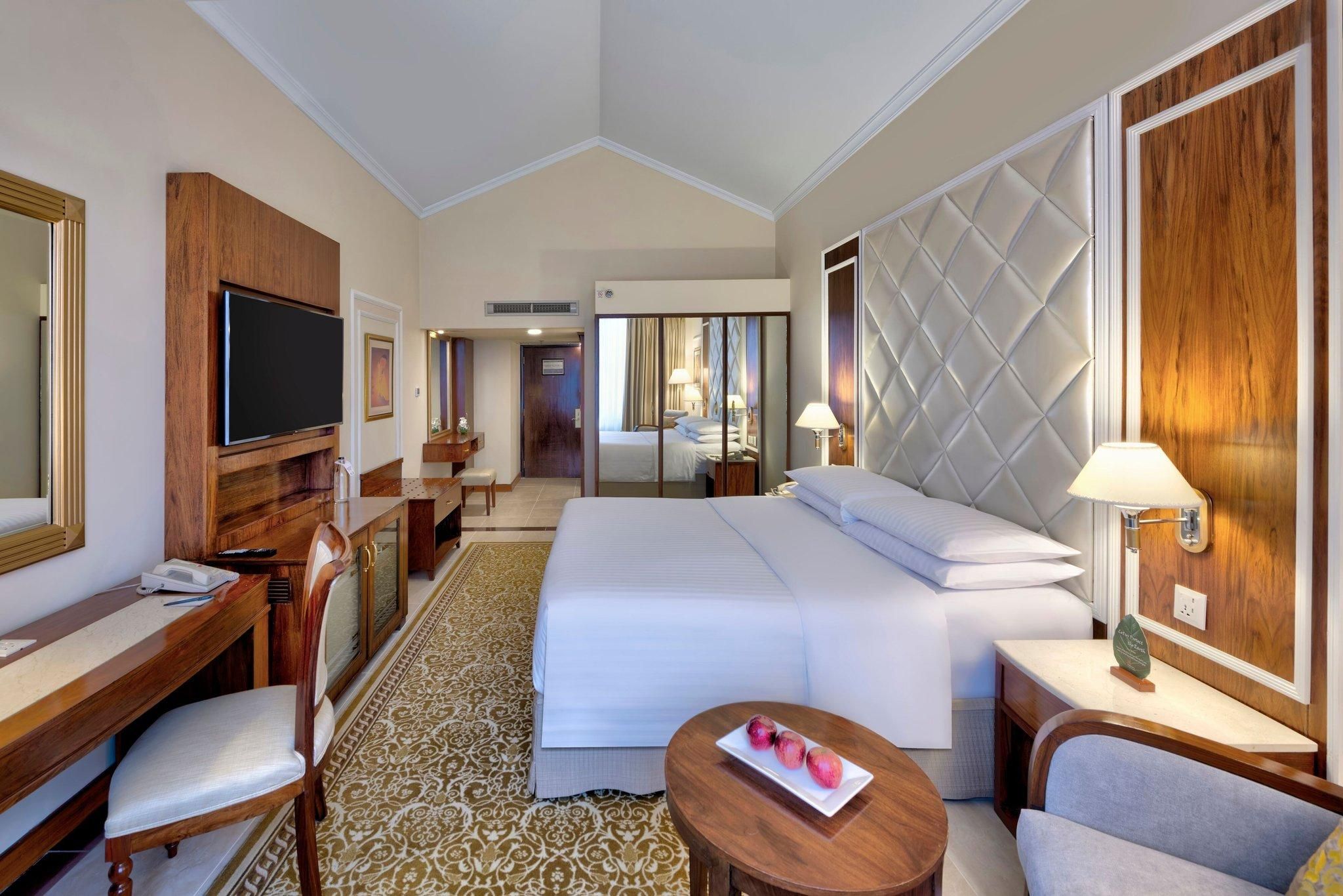 Executive King, Executive lounge access, Guest room, 1 King