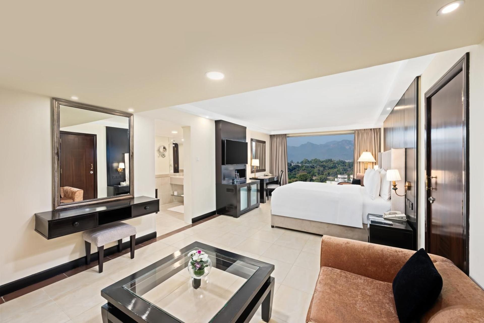 Executive King, Executive lounge access, Guest room, 1 King