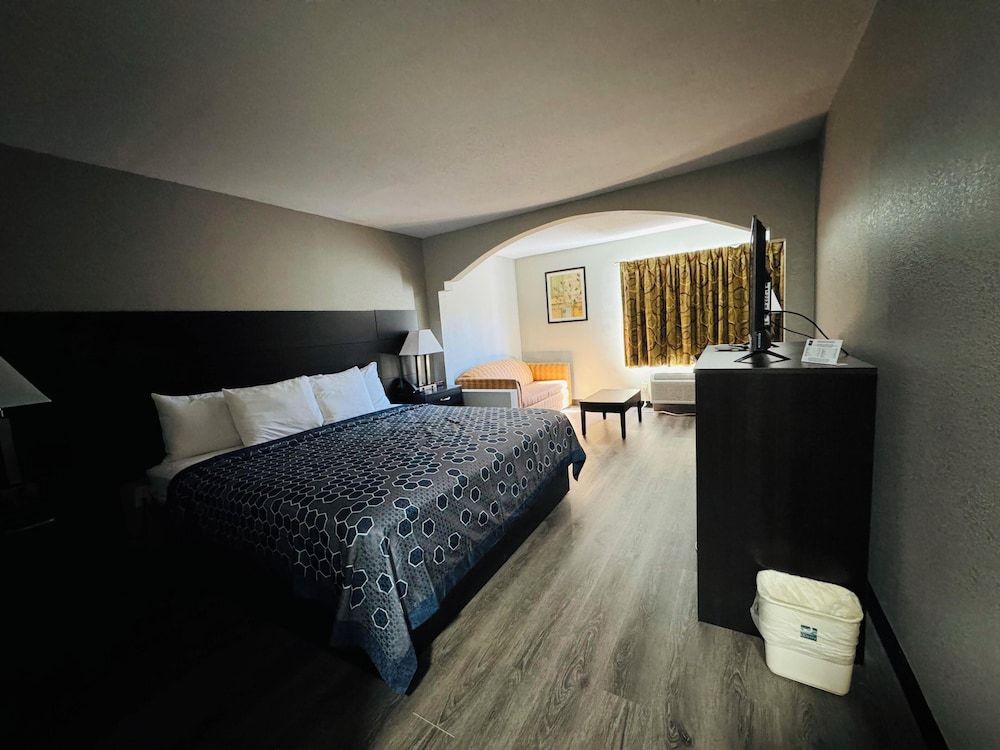 Room, 1 King Bed, Accessible, Non Smoking