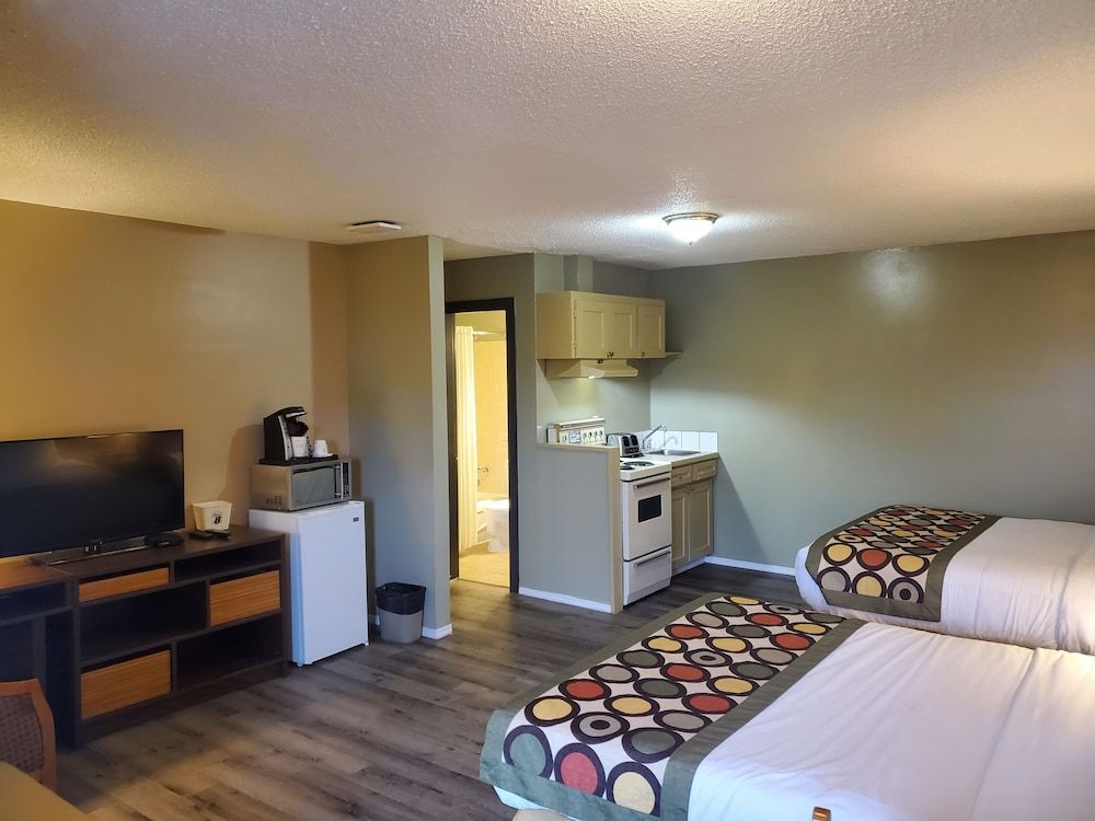 Efficiency, Standard Room, 2 Queen Beds