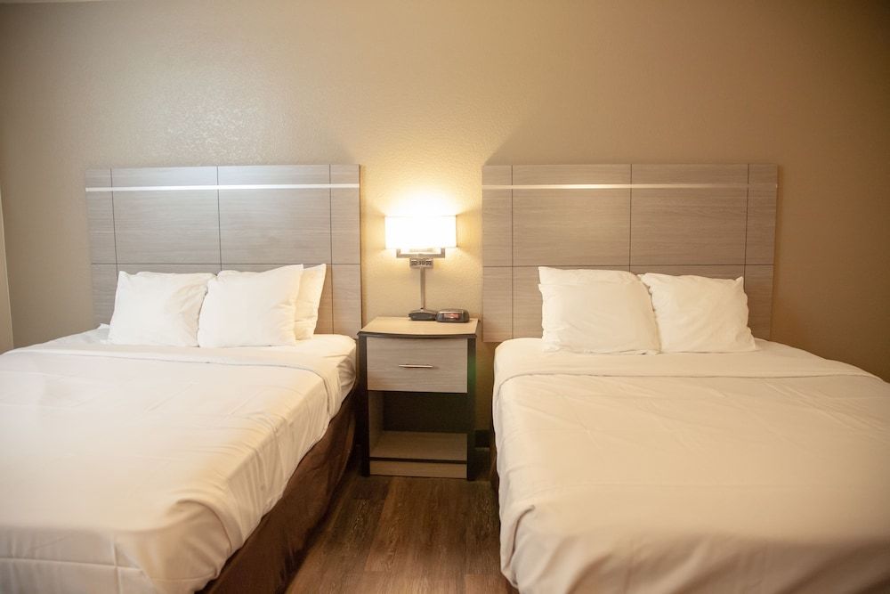 Standard Room, 2 Queen Beds, Non Smoking