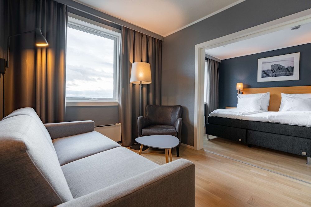 Junior Suite, 2 Twin and Sofa Bed