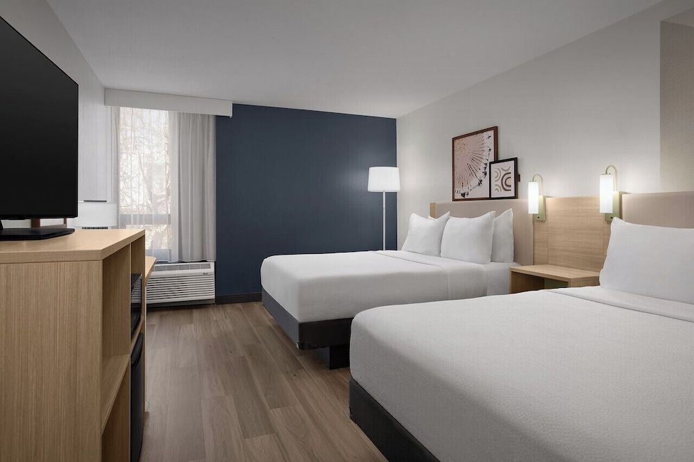 undefined Spark by Hilton Denver East I 70 2