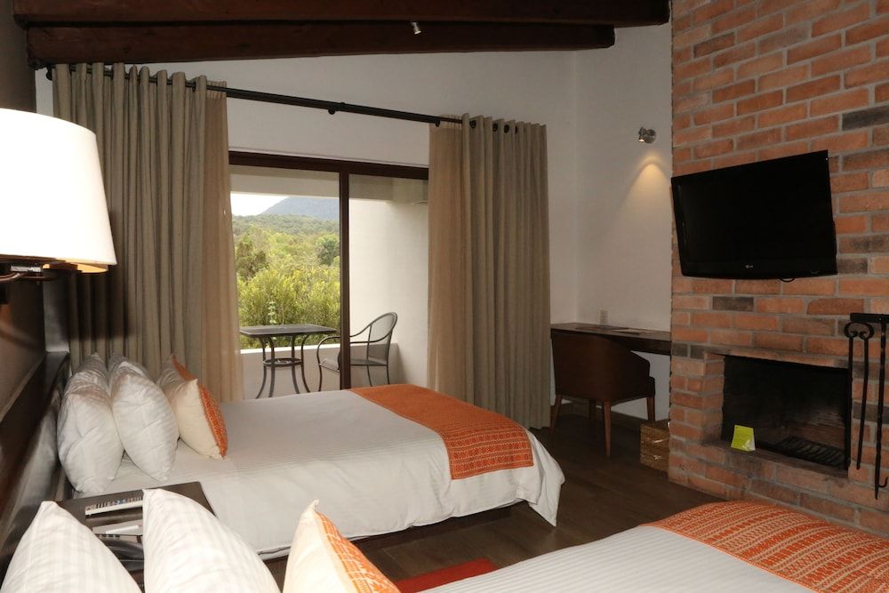 Hotel Avandaro Golf And Spa Superior Room, 2 Double Beds 2