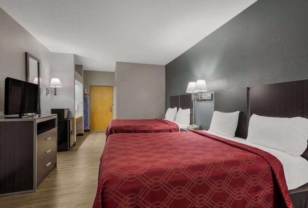 Standard Room, 2 Queen Beds, Non Smoking