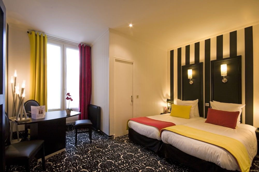 undefined Hotel Peyris Opera 2