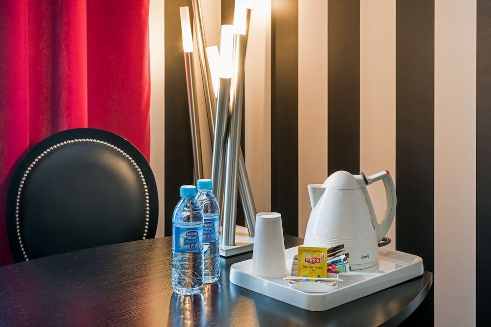 Hotel Peyris Opera Classic Room 5