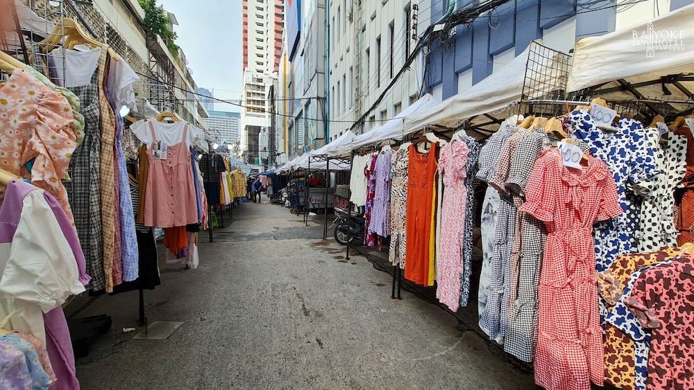 undefined Baiyoke Suite Hotel 3