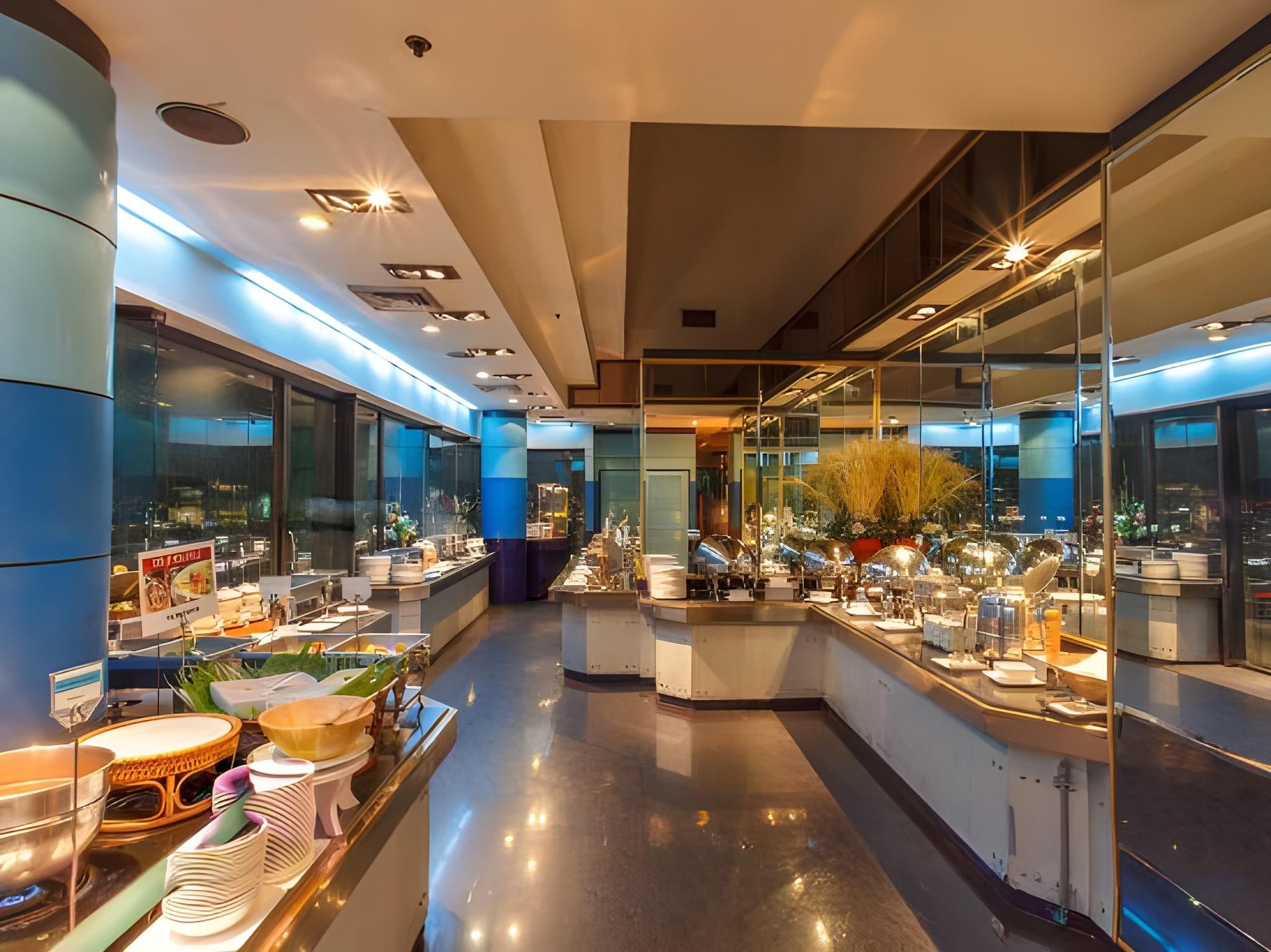 undefined Baiyoke Suite Hotel 9