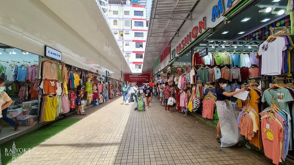 undefined Baiyoke Suite Hotel 2