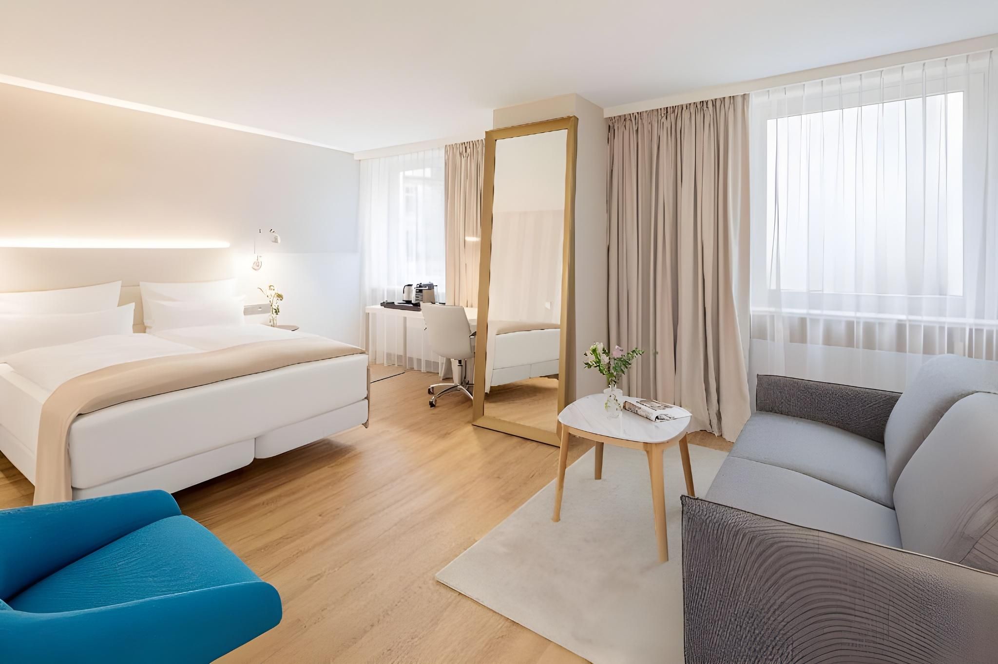 undefined NH Hamburg Mitte 3