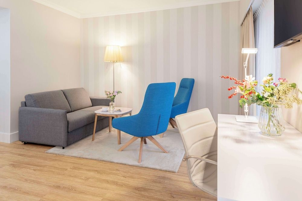 undefined NH Hamburg Mitte 7