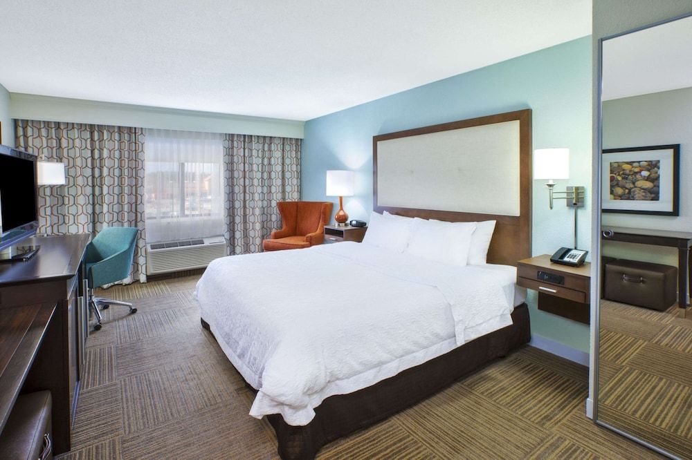 Room, Accessible, Non Smoking (Roll-in Shower)
