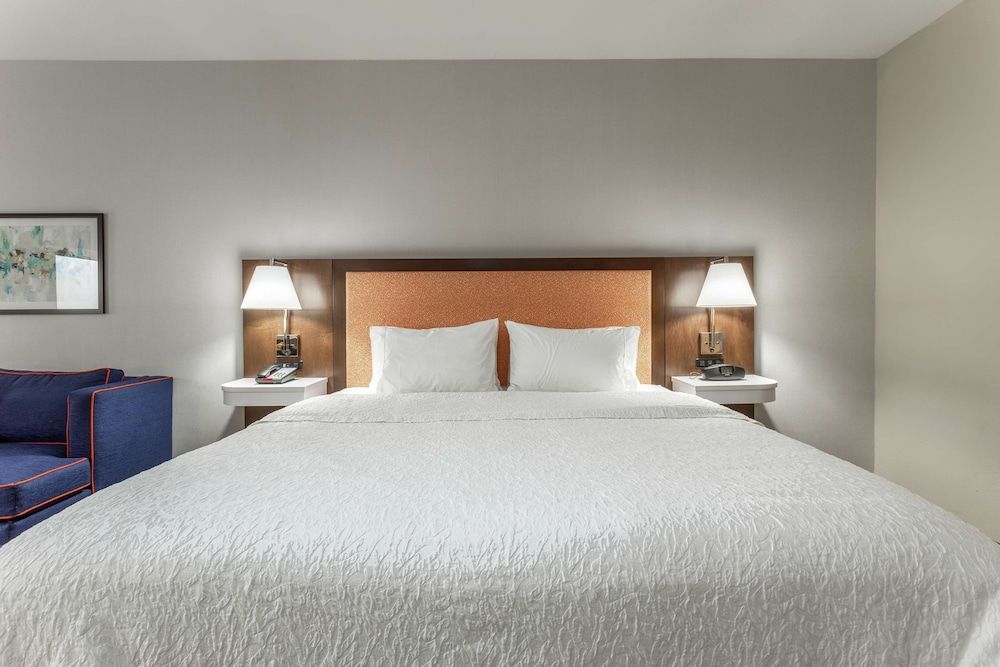 Room, 1 King Bed, Non Smoking