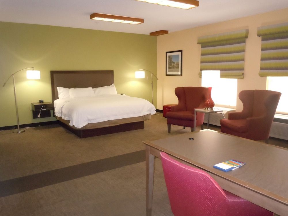 Suite, 1 King Bed, Non Smoking
