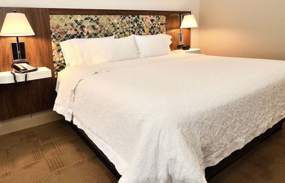 Room, 1 King Bed, Non Smoking