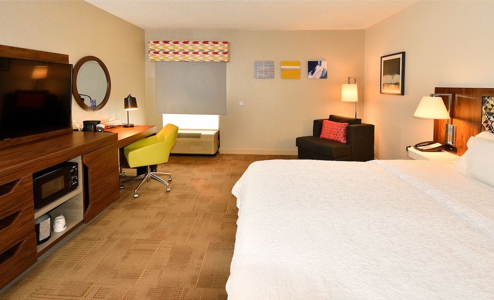 One King Bed, Non-Smoking, Accessible