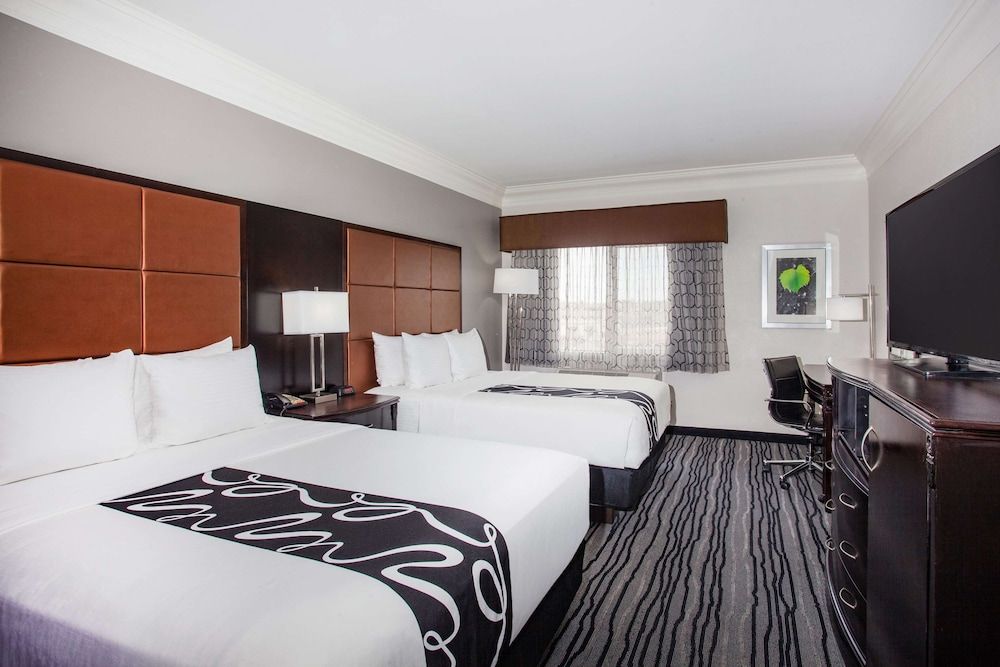 Room, 2 Queen Beds, Non Smoking