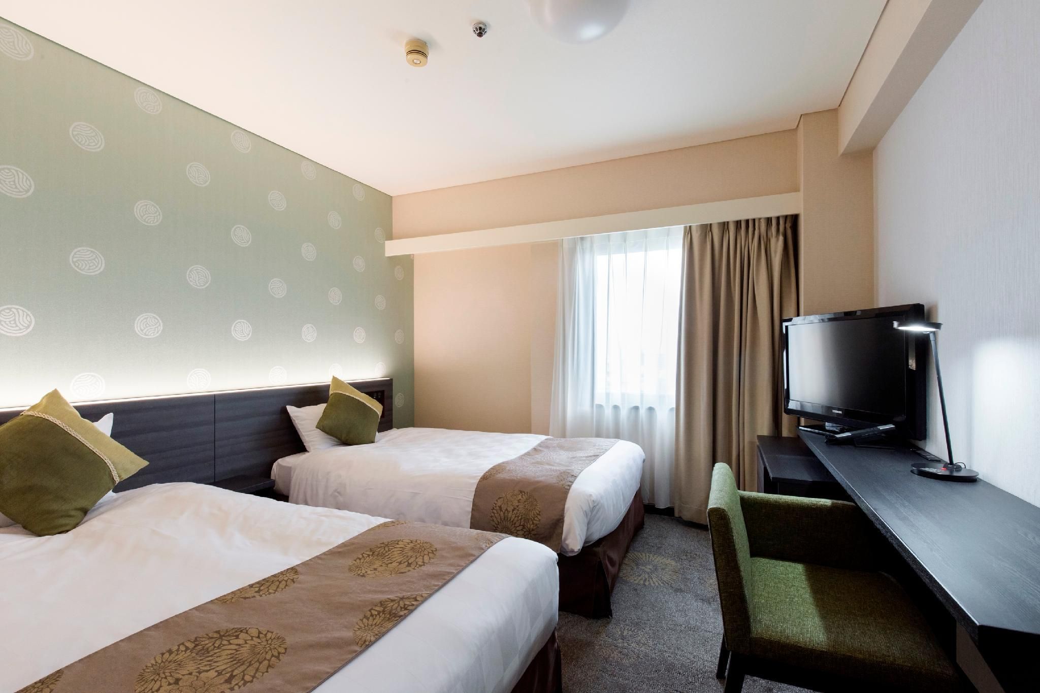 Standard Twin Bed - Smoking